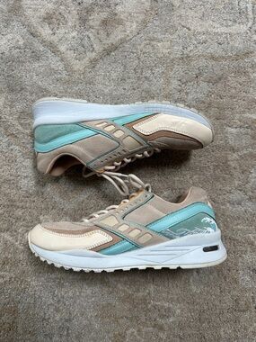 Pink Dolphin x Brooks Heritage Great Wave Sneakers